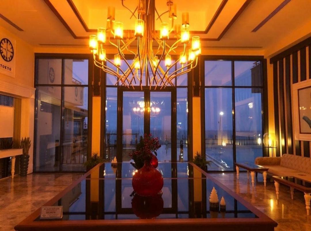 Blue Pier Hotel كوجايِلِ المظهر الخارجي الصورة