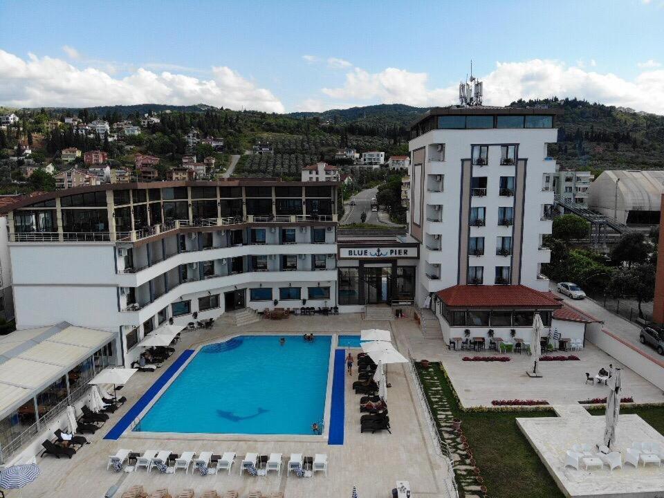 Blue Pier Hotel كوجايِلِ المظهر الخارجي الصورة