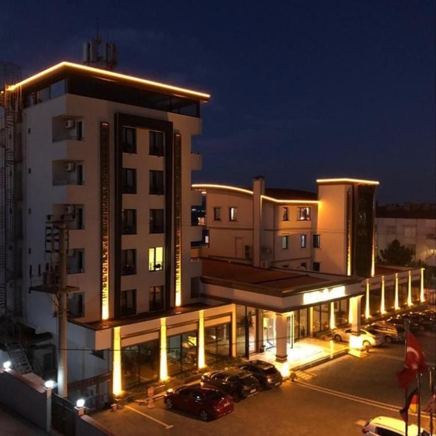 Blue Pier Hotel كوجايِلِ المظهر الخارجي الصورة
