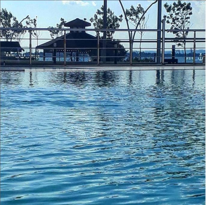 Blue Pier Hotel كوجايِلِ المظهر الخارجي الصورة