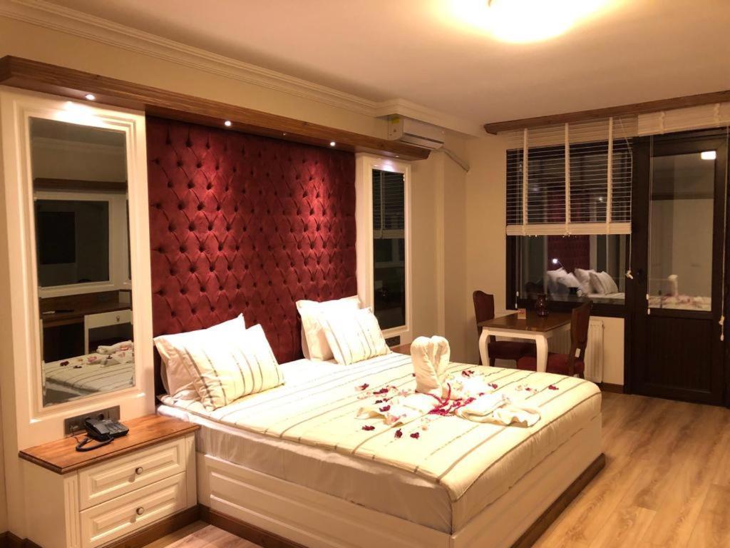 Blue Pier Hotel كوجايِلِ المظهر الخارجي الصورة
