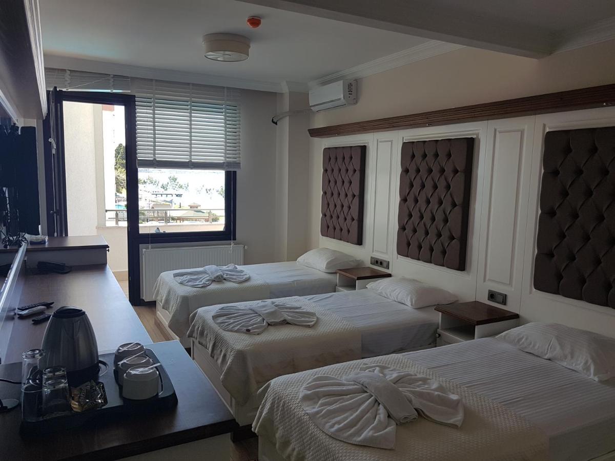 Blue Pier Hotel كوجايِلِ المظهر الخارجي الصورة