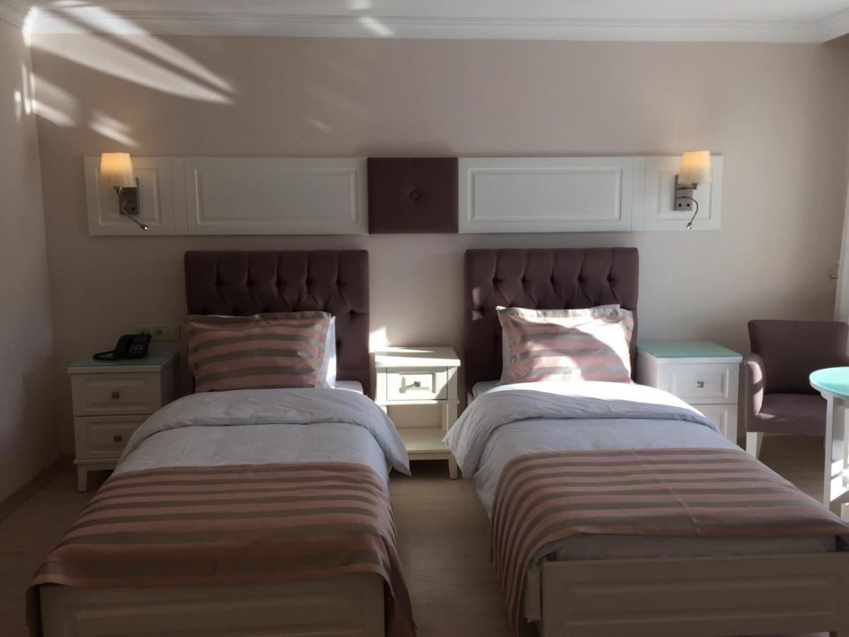 Blue Pier Hotel كوجايِلِ المظهر الخارجي الصورة